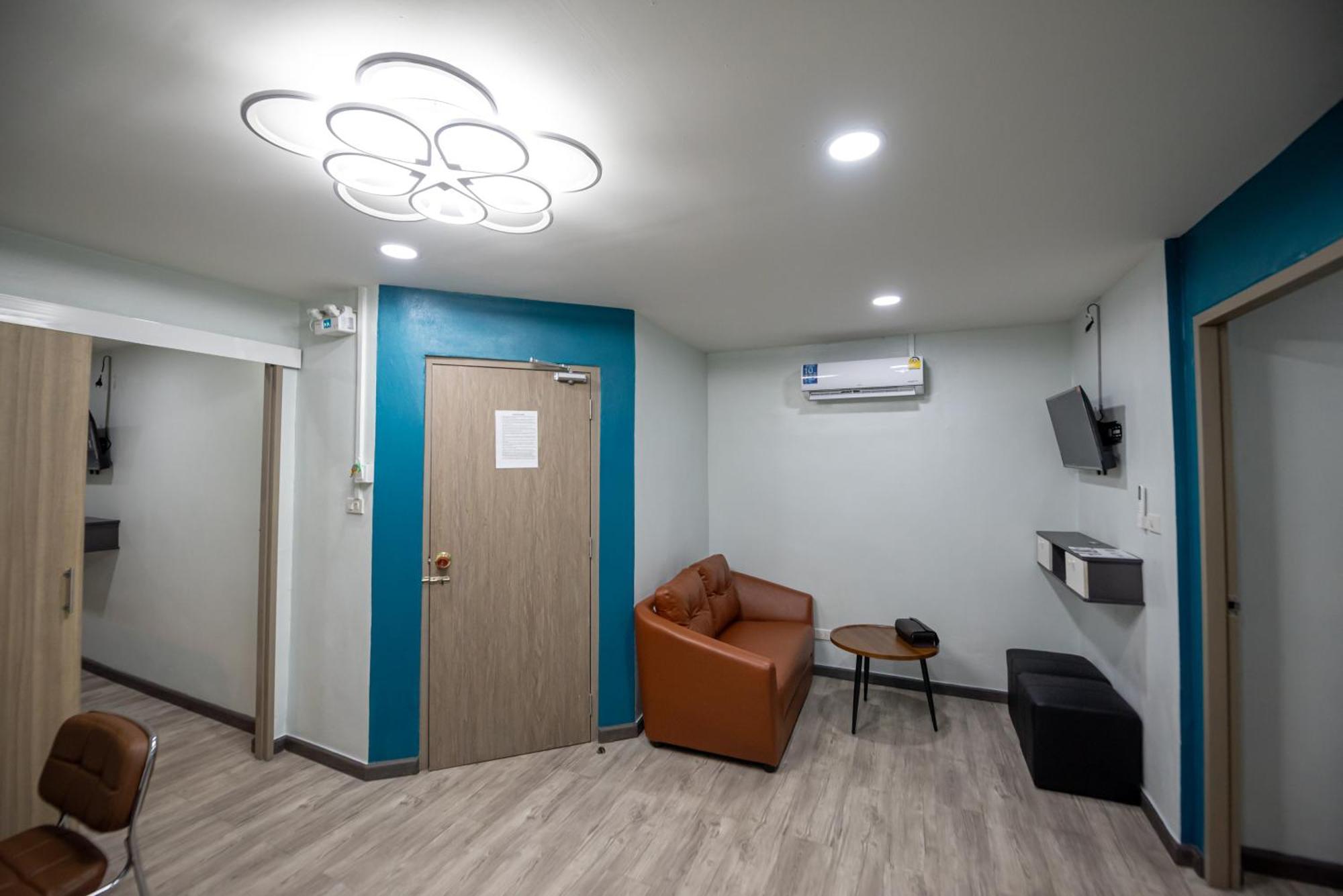 Skylink Homes Bangkok Buitenkant foto